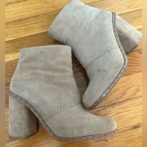 Splendid suede tan cream booties